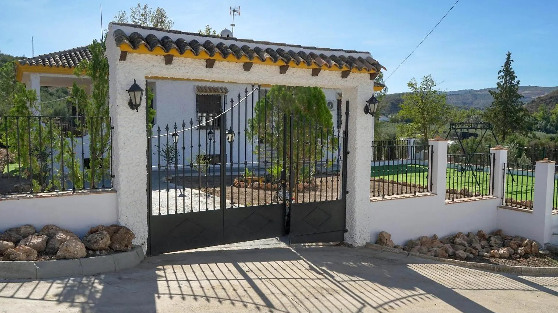 La Masia Casa Rural Junto Al Rio Almedinilla Spain